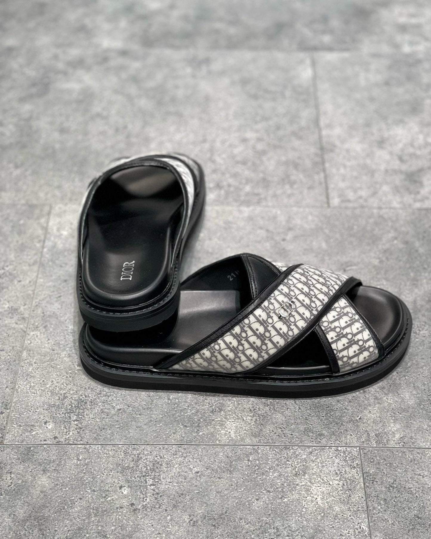 CD SANDALS