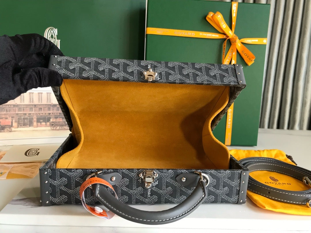 Goyard Grand Hôtel 24.5x7.5x17cm