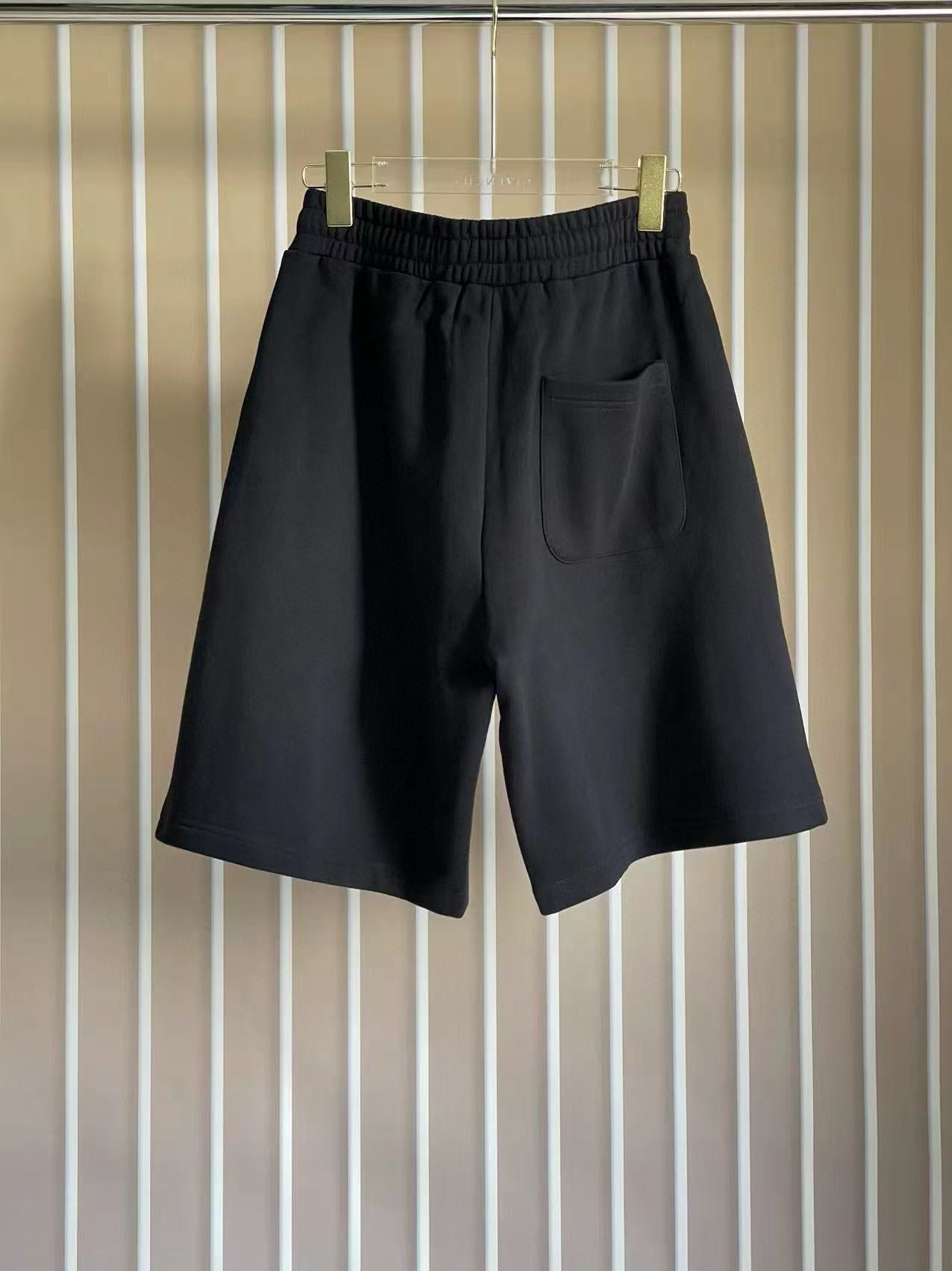 GVC Short Pants (Size XL / Waist 80)