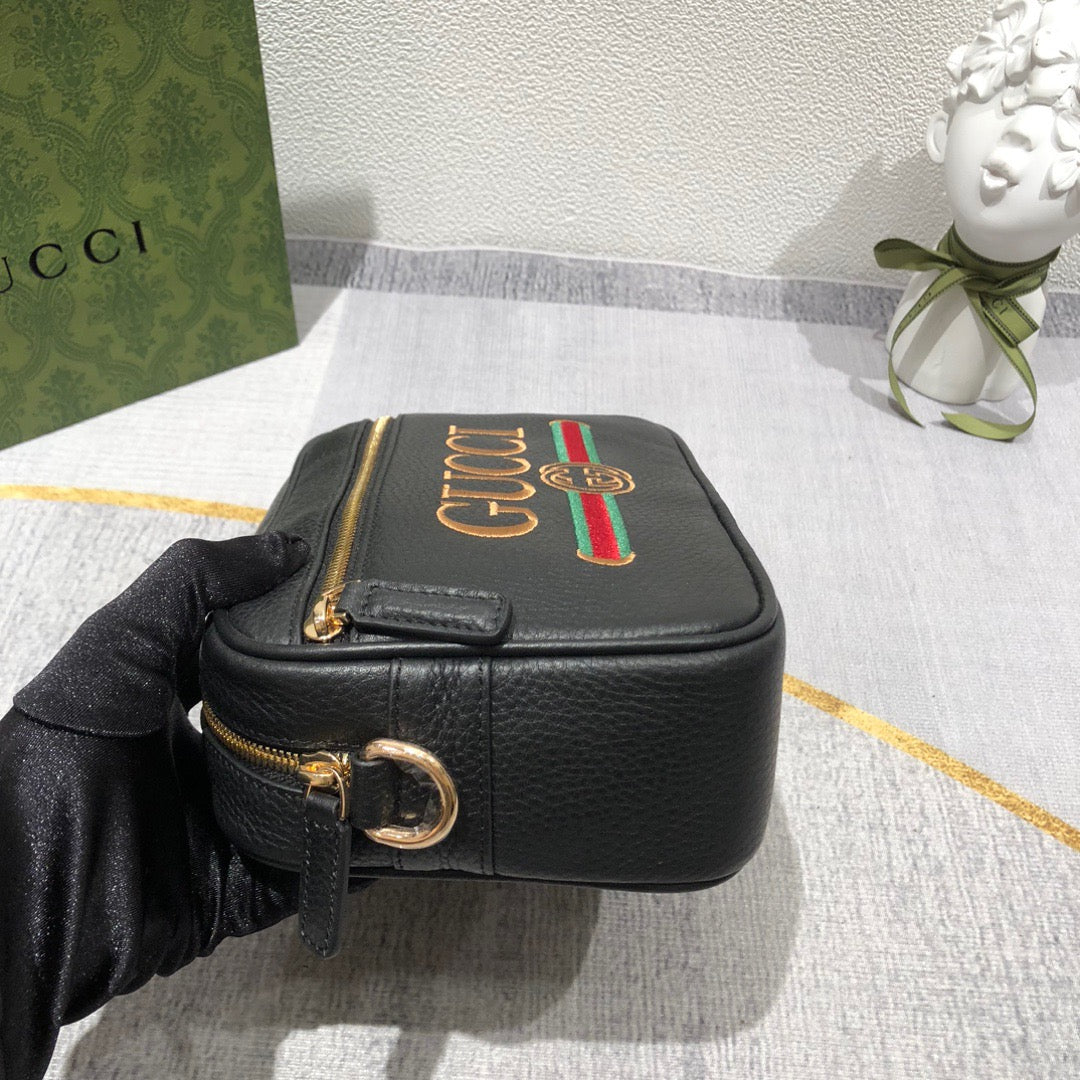 Gucci Messenger Bag