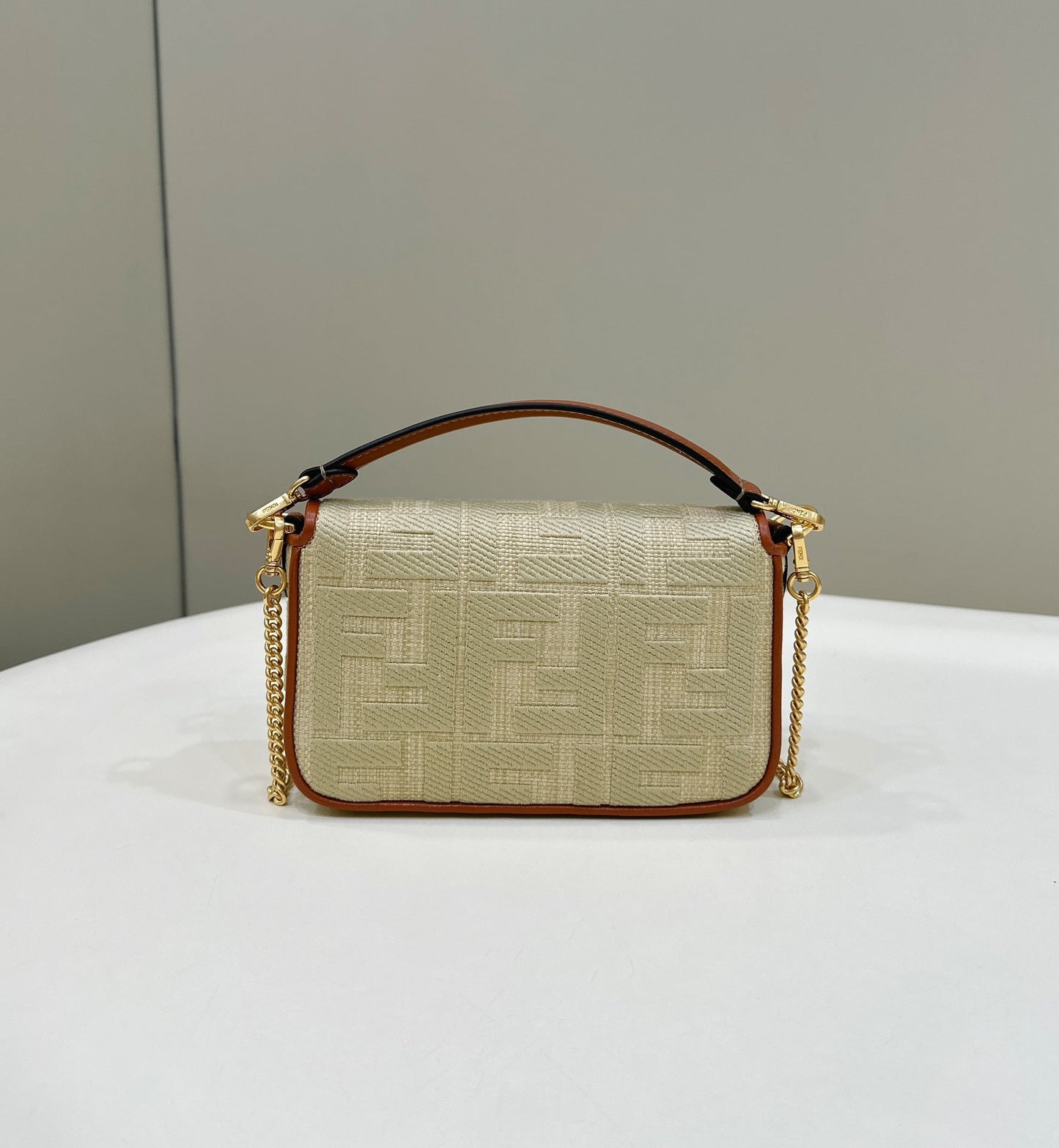 Fendi Baguette (Mini)
