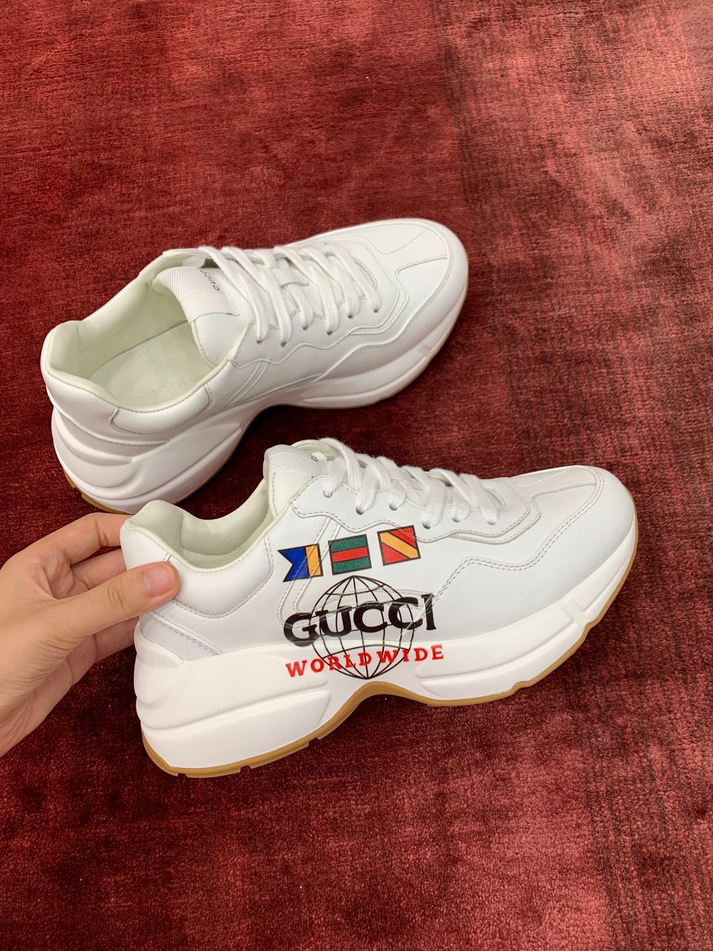 Gucci Sneakers