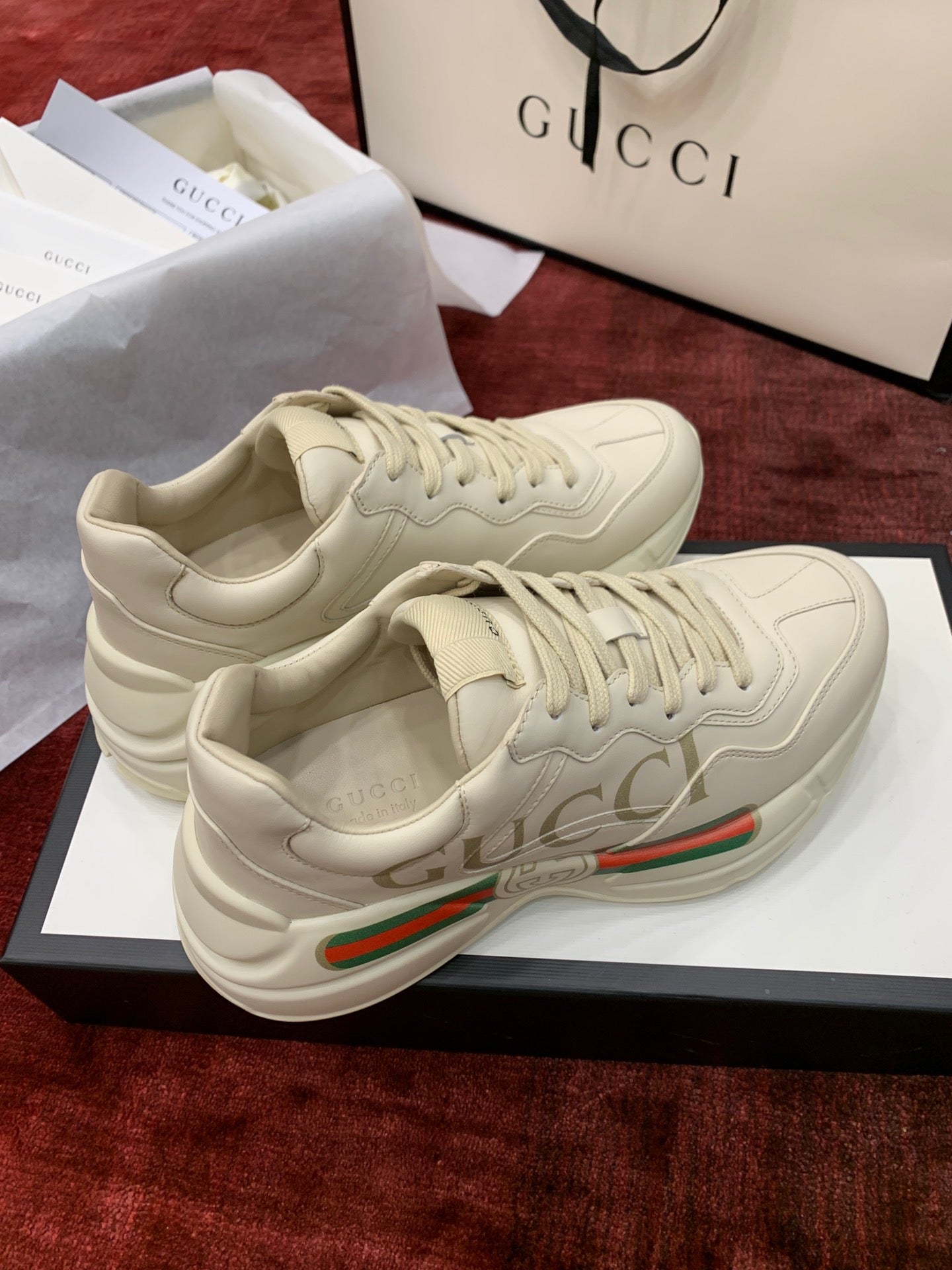 Gucci Sneakers