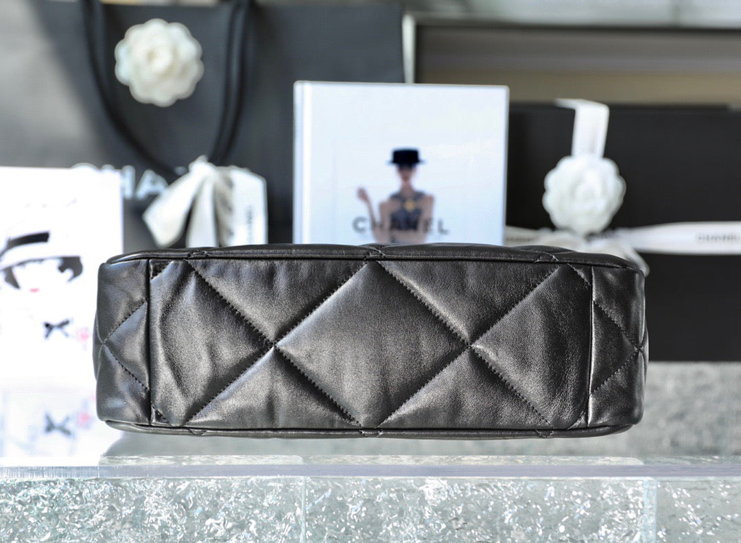 Chanel 22K 19Shopping Bag