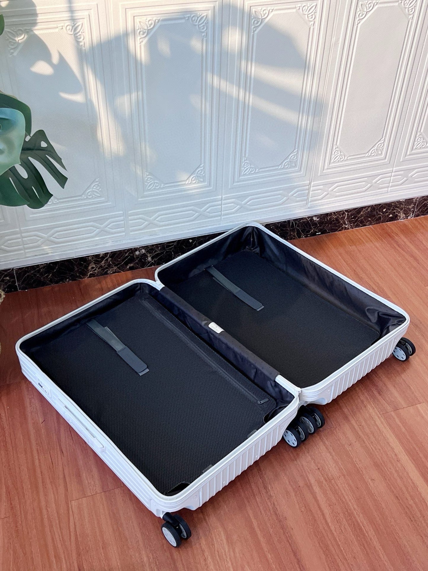 Rimowa Luggage Essential