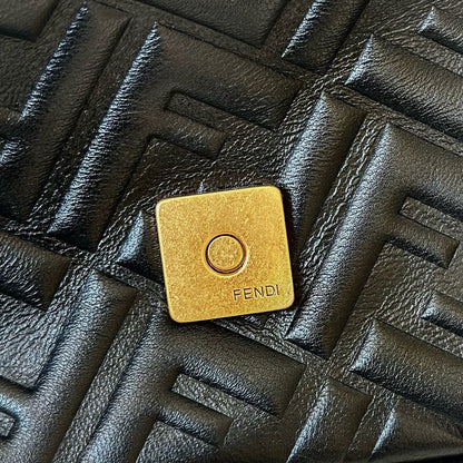 Fendi Baguette
