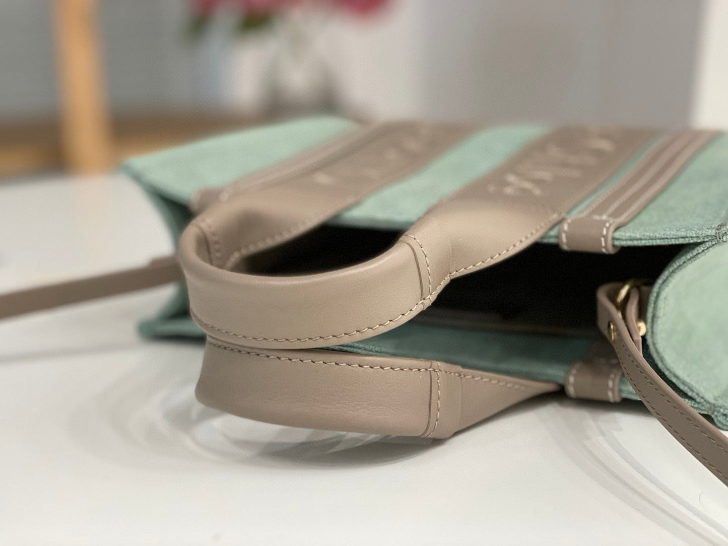 Chloe Woody Tote Bag