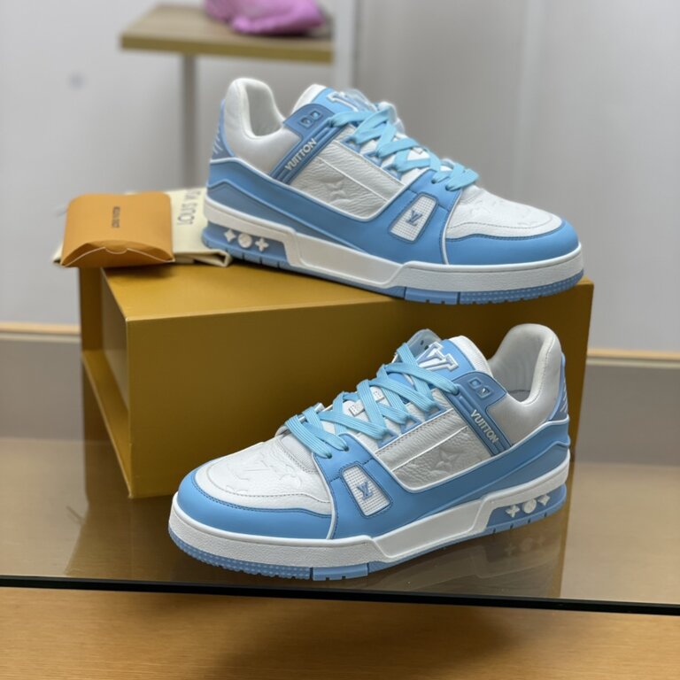 Louis Vuitton Sneakers