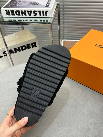 Louis Vuitton Sandals