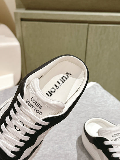 Louis Vuitton Squad Sneakers