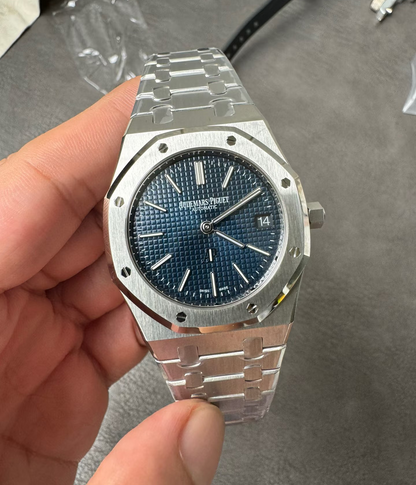 Audemars Piguet Royal Oak 15400ST