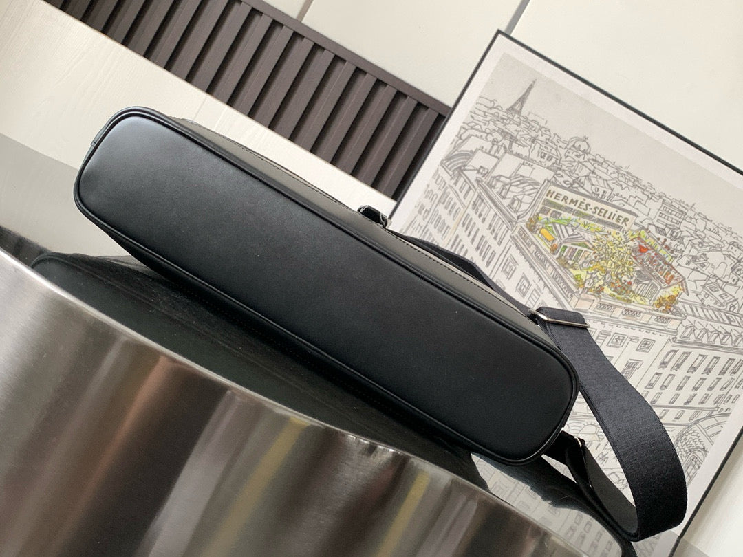 Goyard Messenger Bag