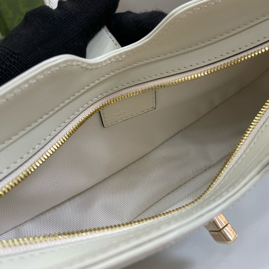 GC Shoulder Bag