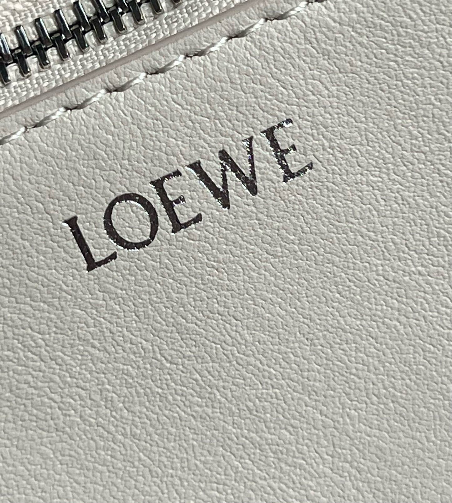 Loewe Puzzle Fold