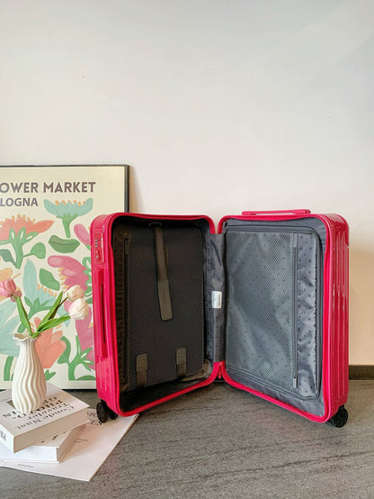 Rimowa Luggage Essential