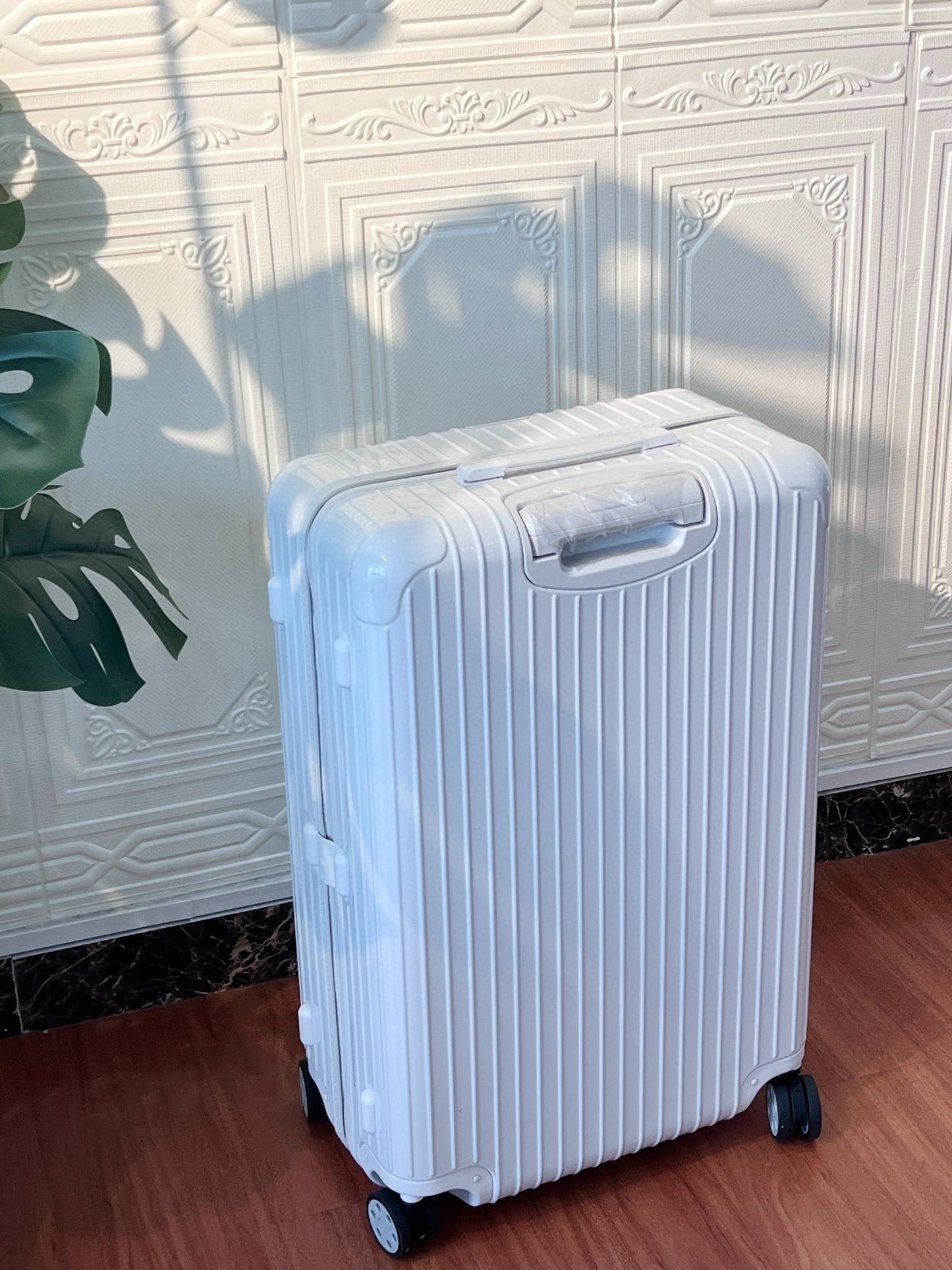 Rimowa Luggage Essential