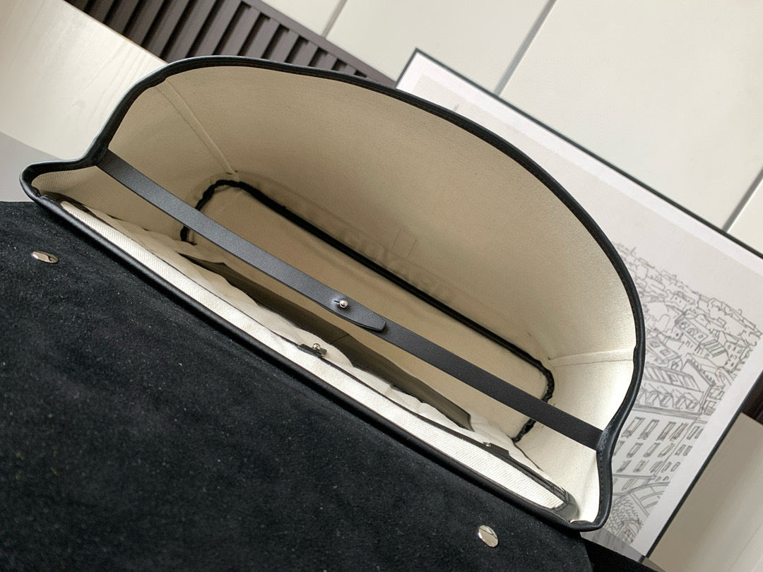 Goyard Messenger Bag