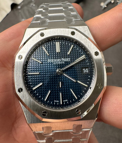 Audemars Piguet Royal Oak 15400ST