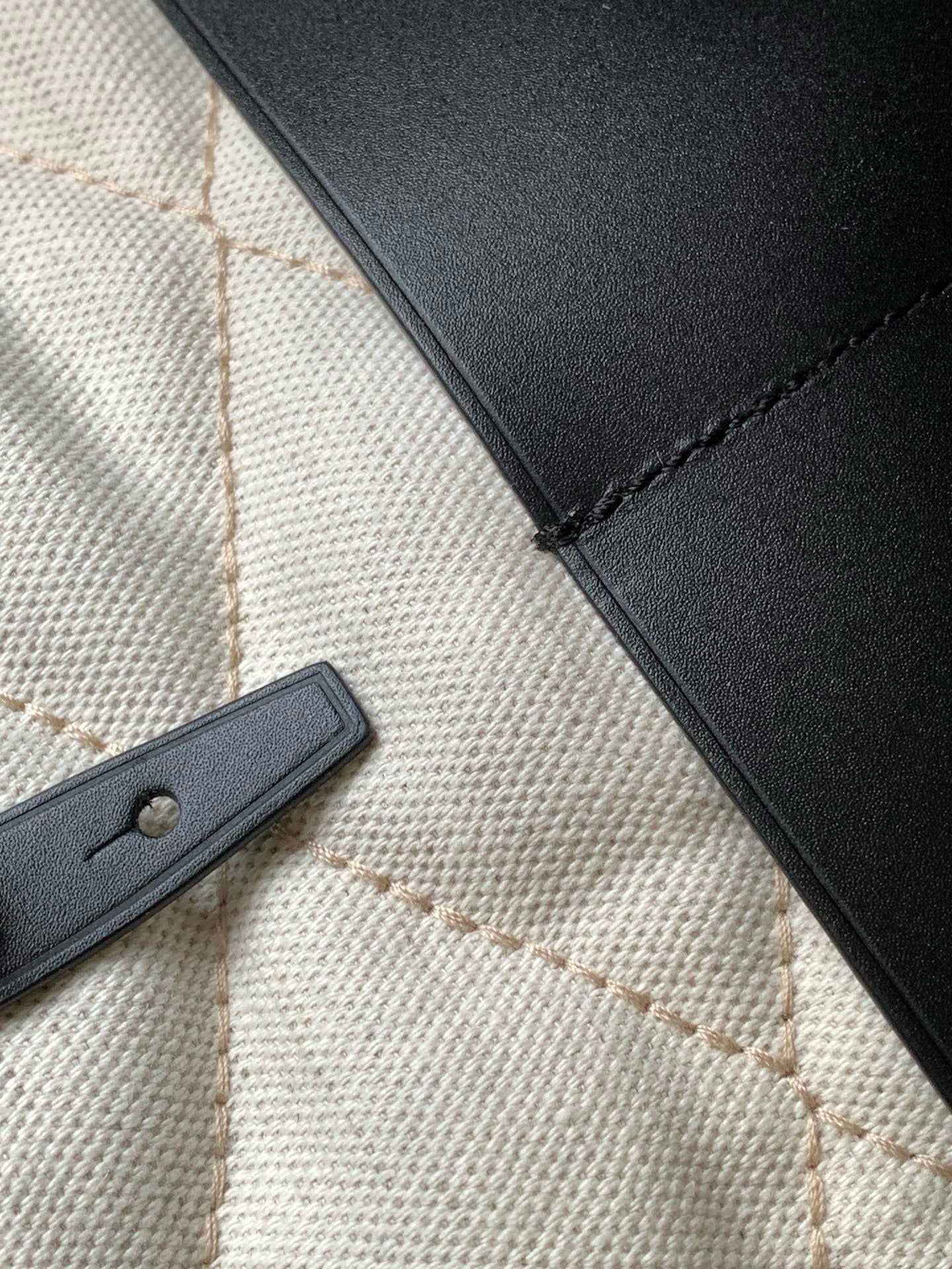 Goyard Messenger Bag