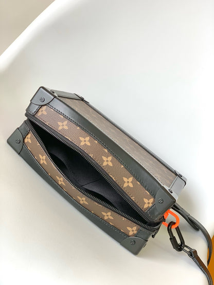 Lv soft trunk