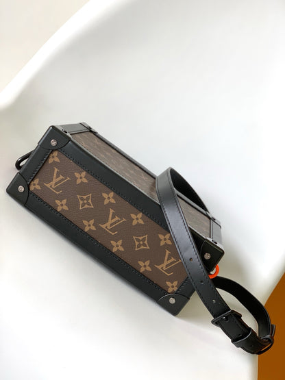 Lv soft trunk