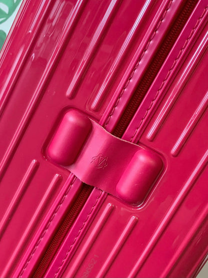 Rimowa Luggage Essential