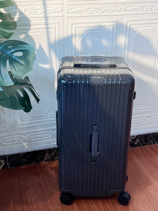 Rimowa Luggage Essential