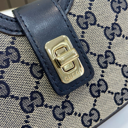 GC Shoulder Bag