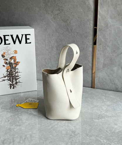 Loewe Mini Pebble