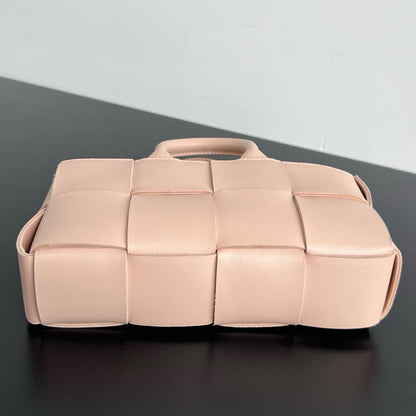 BV EAST-WEST ARCO TOTE 11*22*5.5