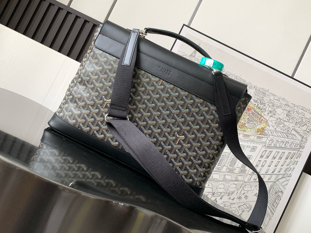 Goyard Messenger Bag