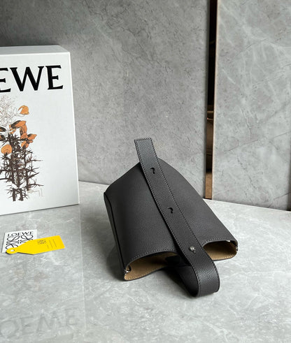 Loewe Mini Pebble