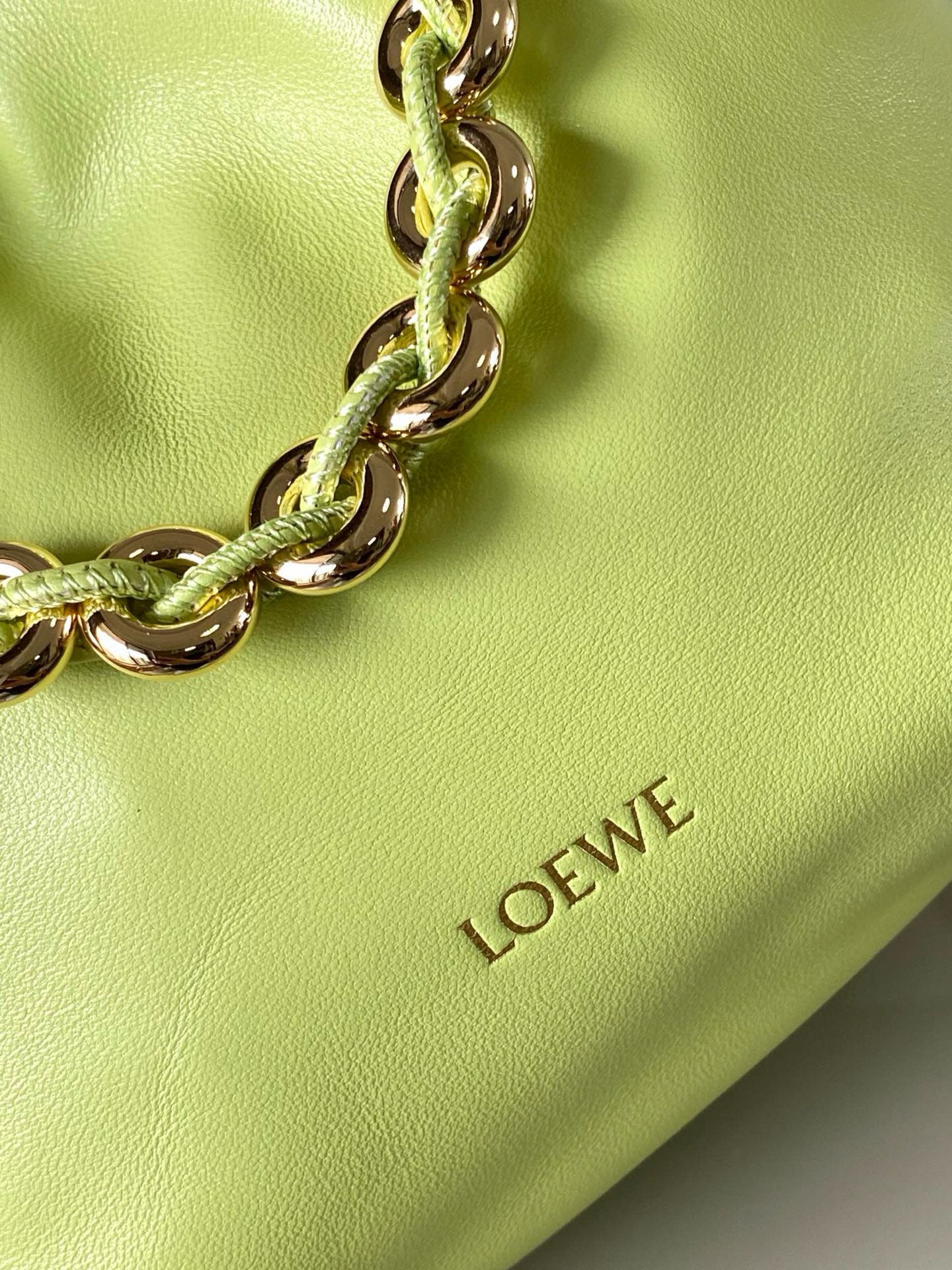 Loewe Flamenco