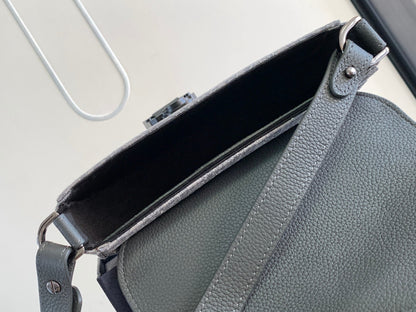 Dior Oblique Messenger Bag