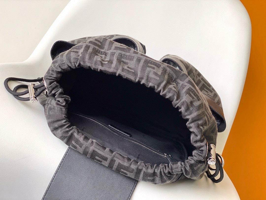 FENDI BACKPACK 30*16*41