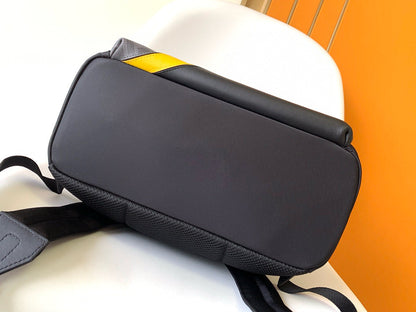 FENDI BACKPACK 33*39*16