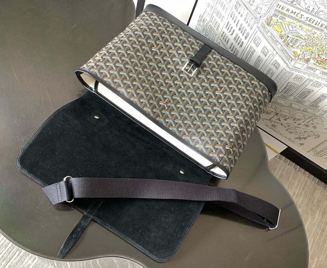 Goyard Messenger Bag