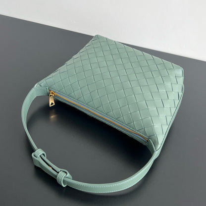 BV WALLACE BAG 22*13*9.5