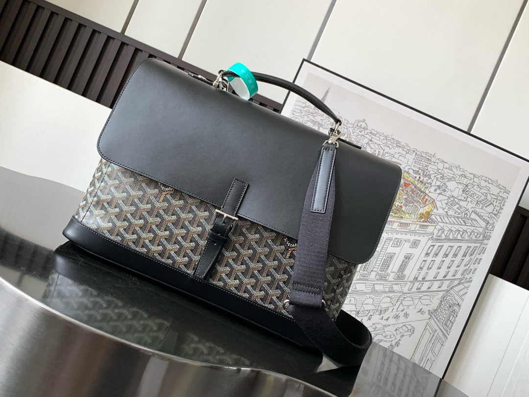 Goyard Messenger Bag