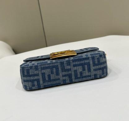 Fendi Baguette Mini