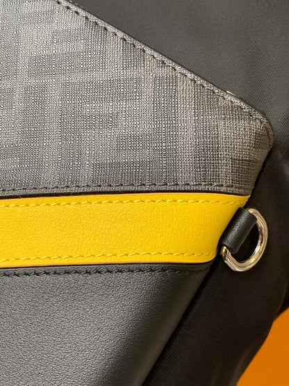 FENDI BACKPACK 33*39*16