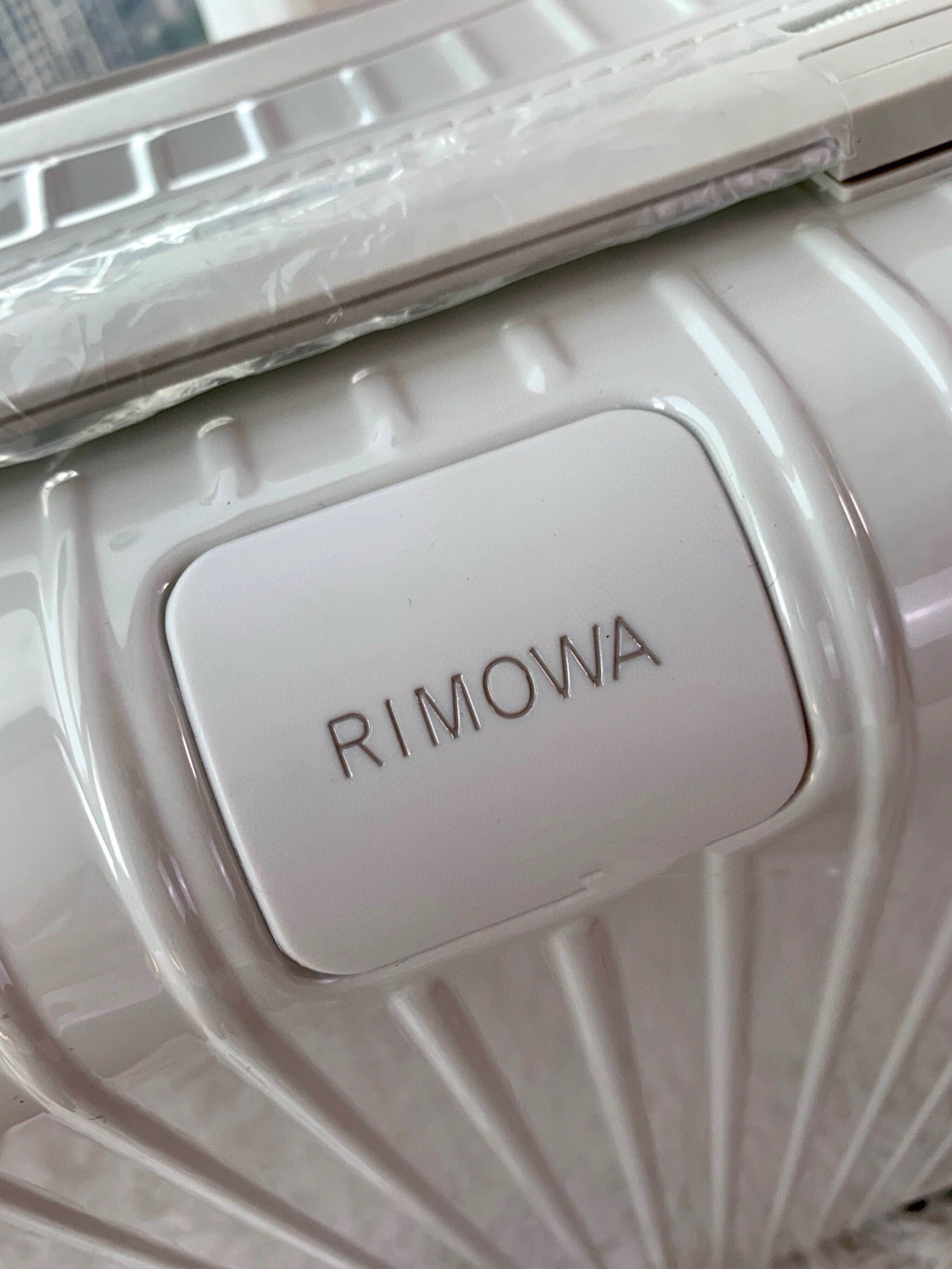 Rimowa Luggage Essential