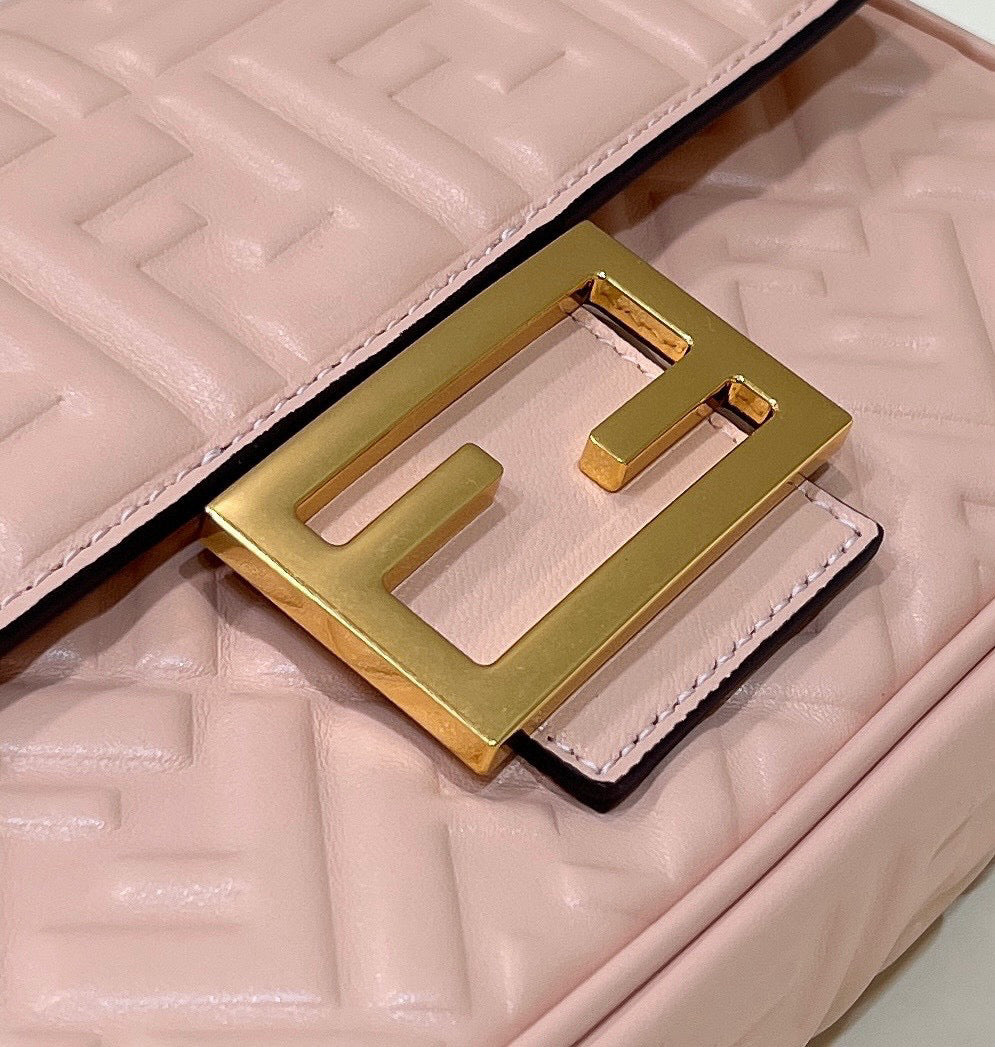Fendi Baguette