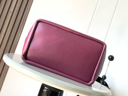 Loewe Squeeze Leather