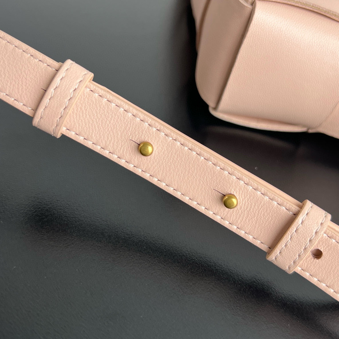 BV EAST-WEST ARCO TOTE 11*22*5.5