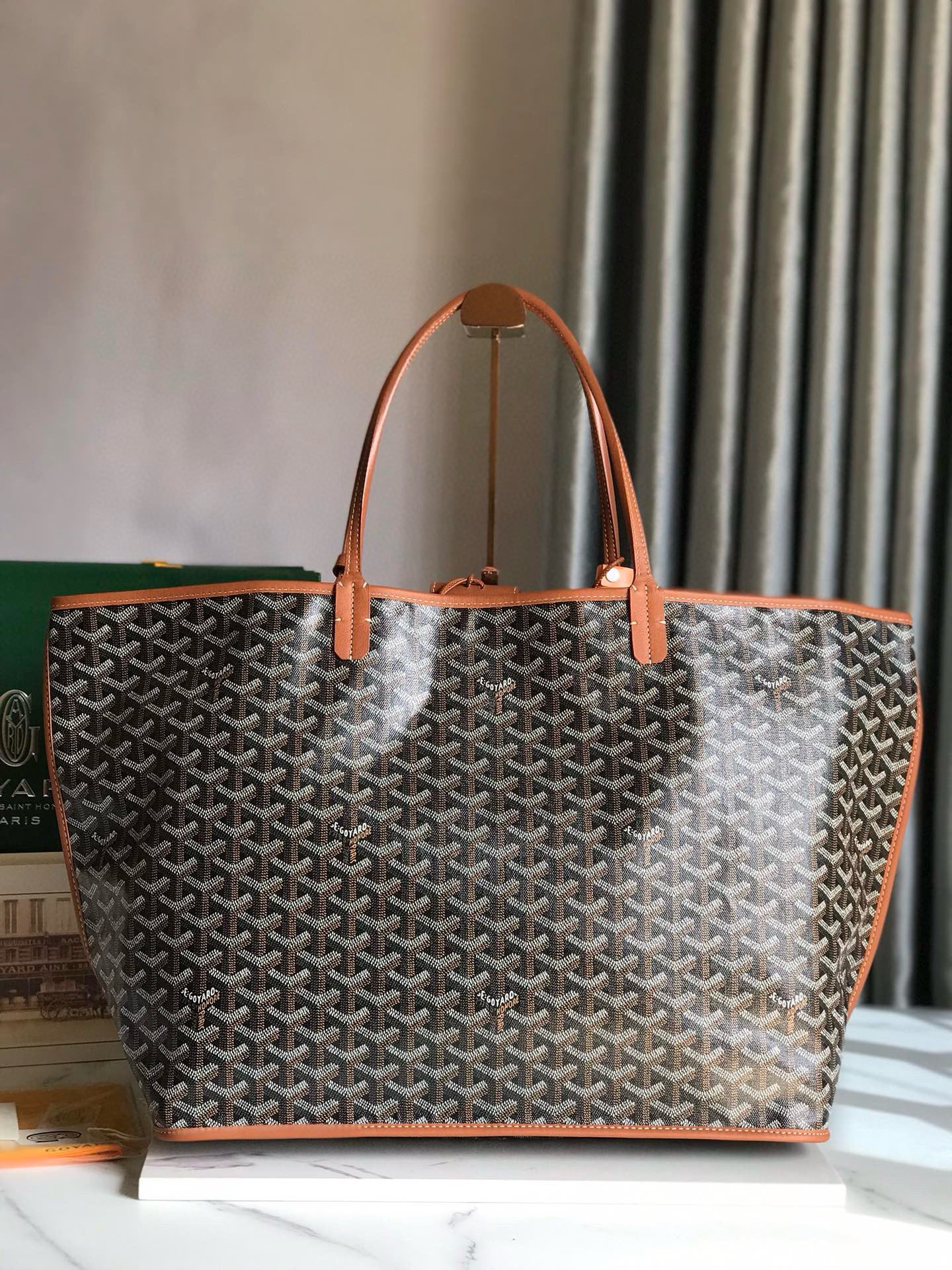 GOYARD REVERSIBLE ANJOU 39*32*19