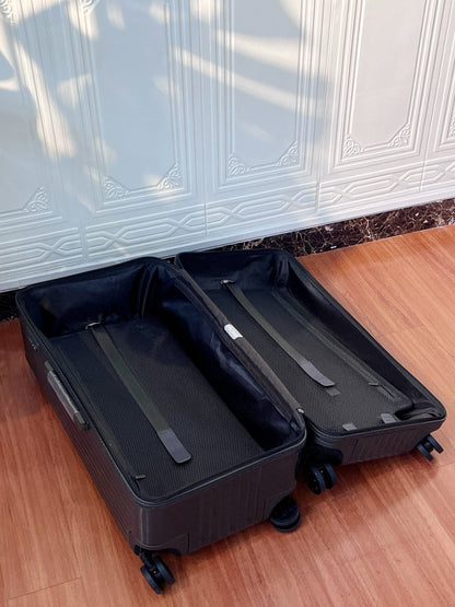 Rimowa Luggage Essential