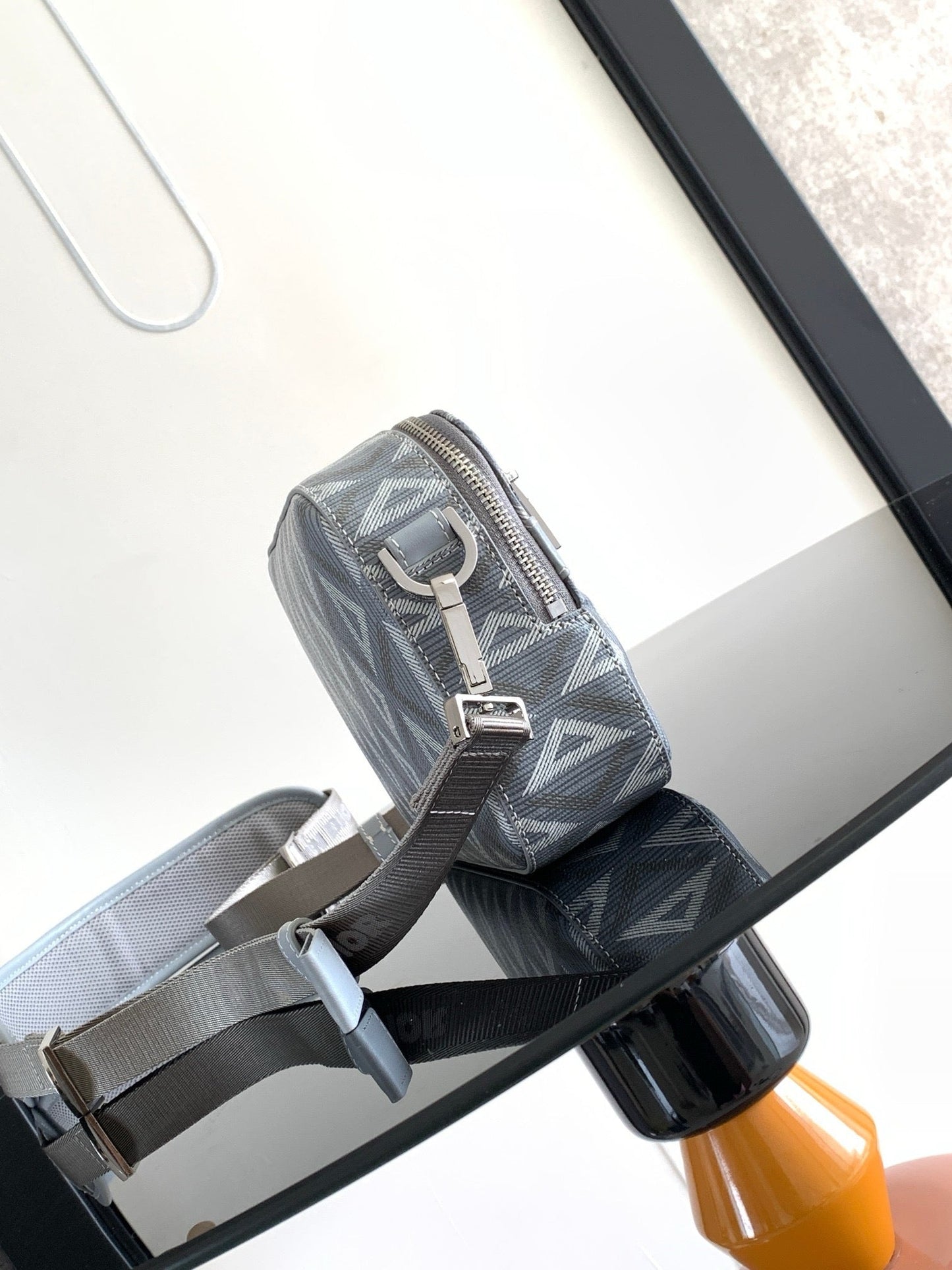 CD Diamond Messager Bag