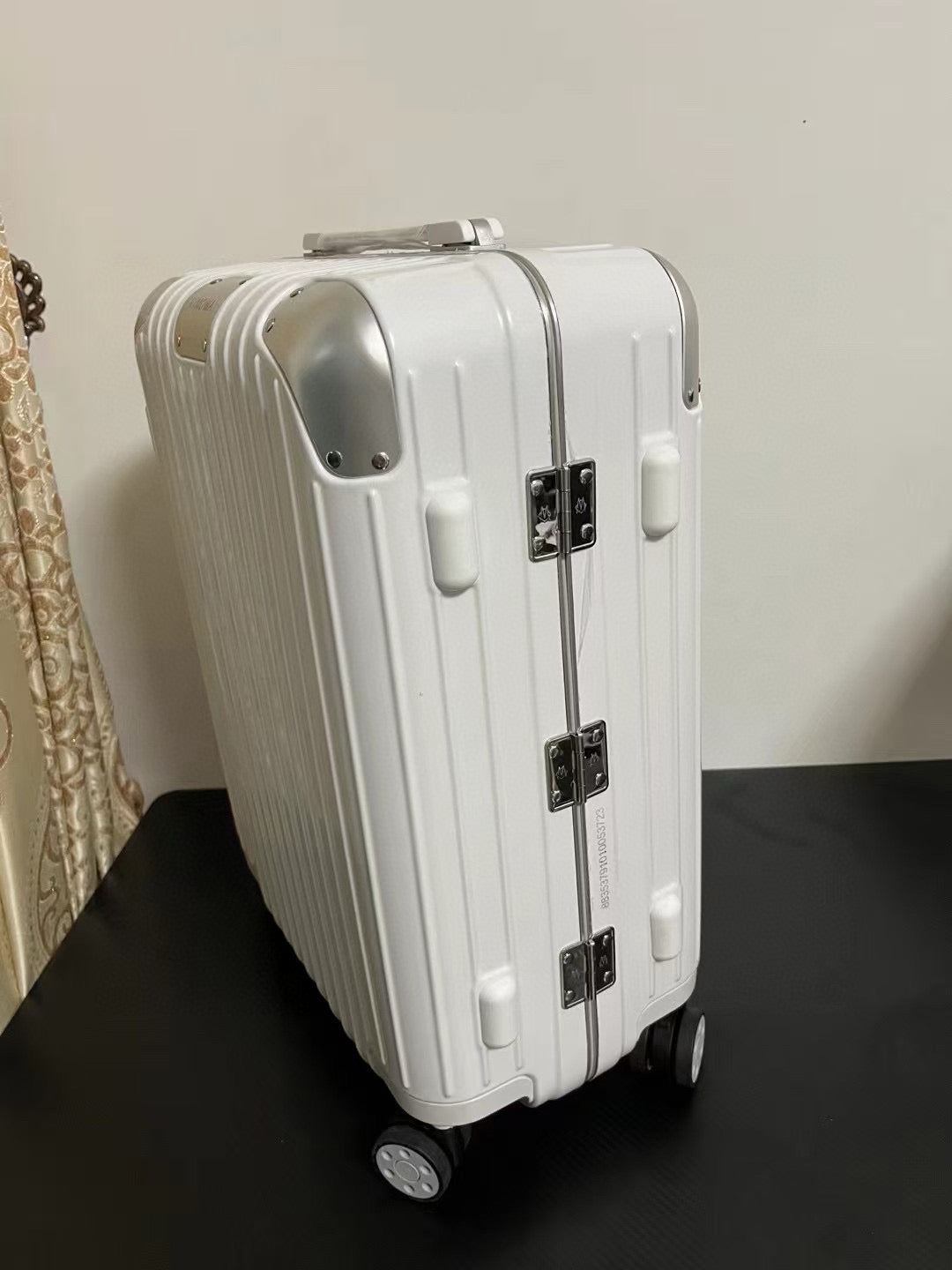 Rimowa Luggage Hybrid