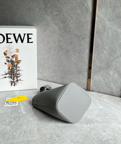 Loewe Mini Pebble